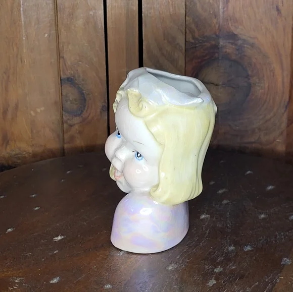 Vintage Ceramic Girl Head Vase - Picture 7 of 12
